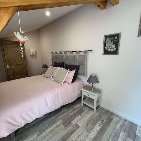 Le Jardin Du Dolaizon: Chambre Rouge Gorge Le Puy-en-Velay Bagian luar foto