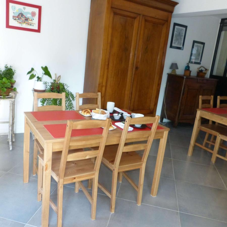 Le Jardin Du Dolaizon: Chambre Rouge Gorge Le Puy-en-Velay Bagian luar foto